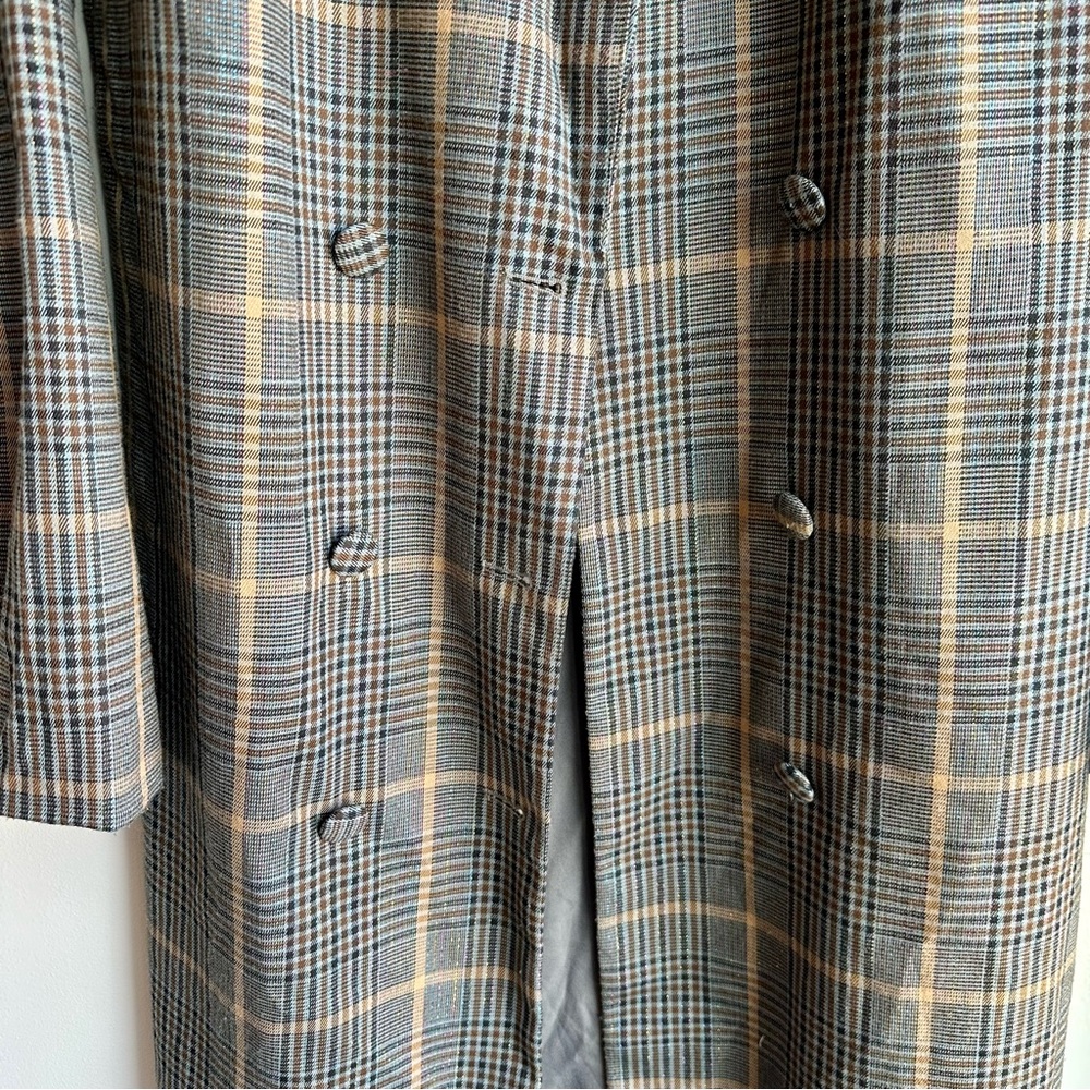 Revolve - Lovers + Friends plaid trench coat - Picture 5 of 9